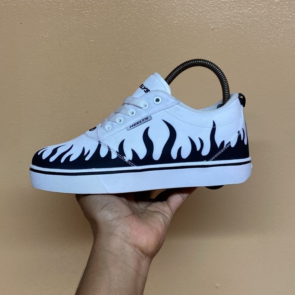 HEELYS White Black Flames - Picture 11 of 17